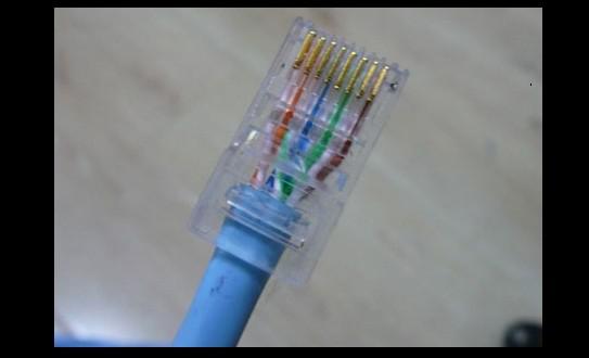 水晶頭之惑 網絡困境的微小元兇